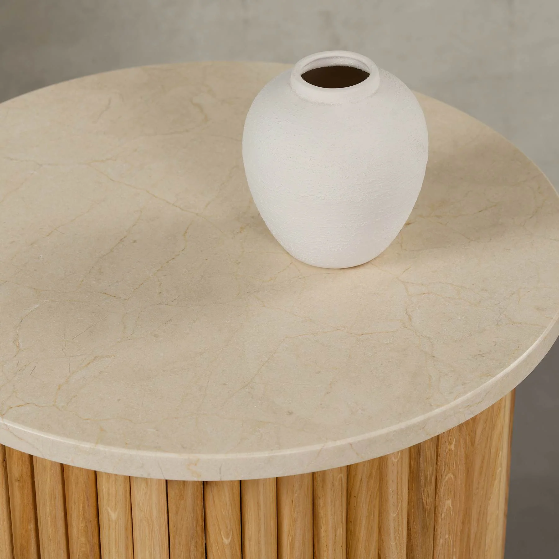 Victoria Marmor Beistelltisch - Image 3